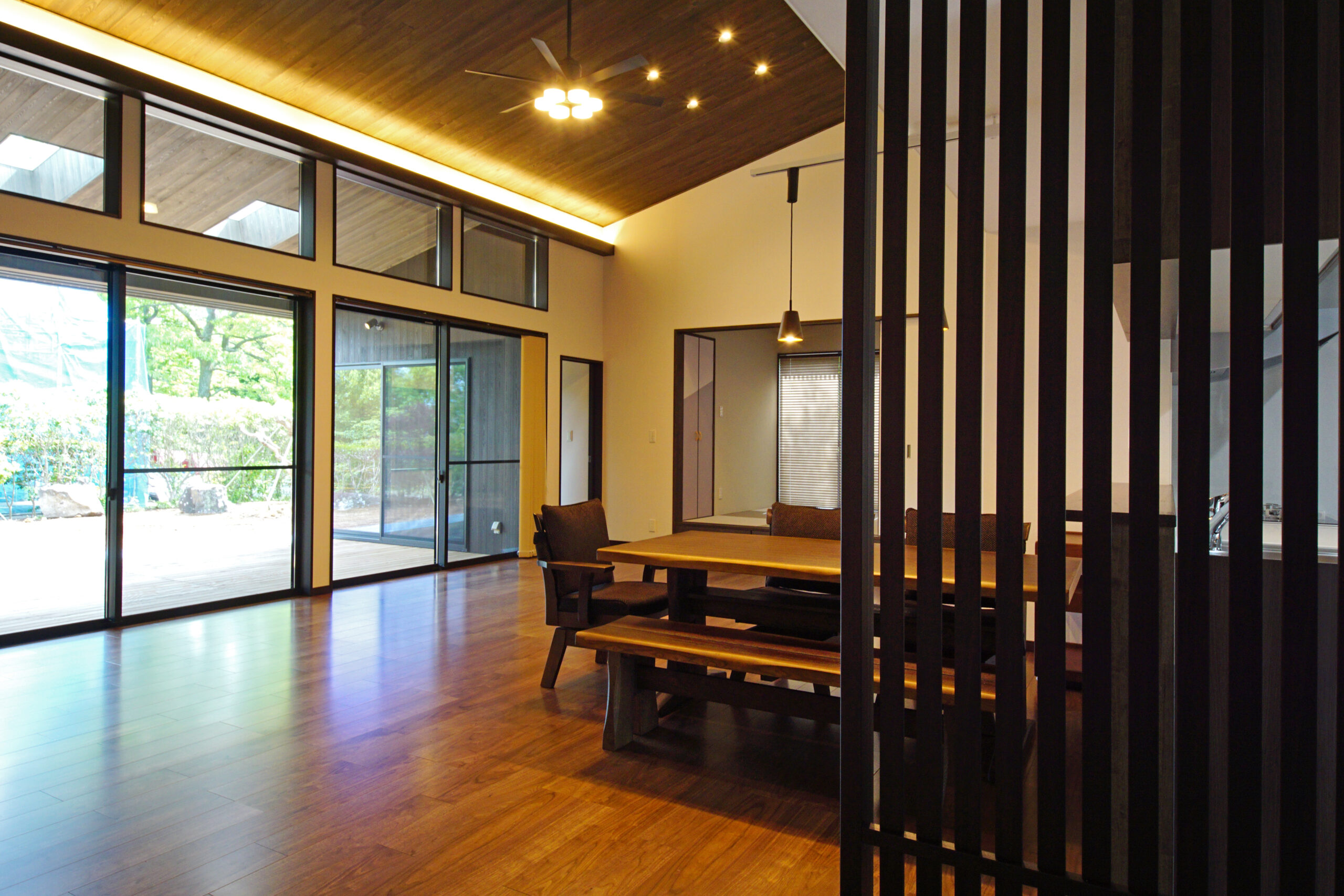 空間をやわらかくさえぎる