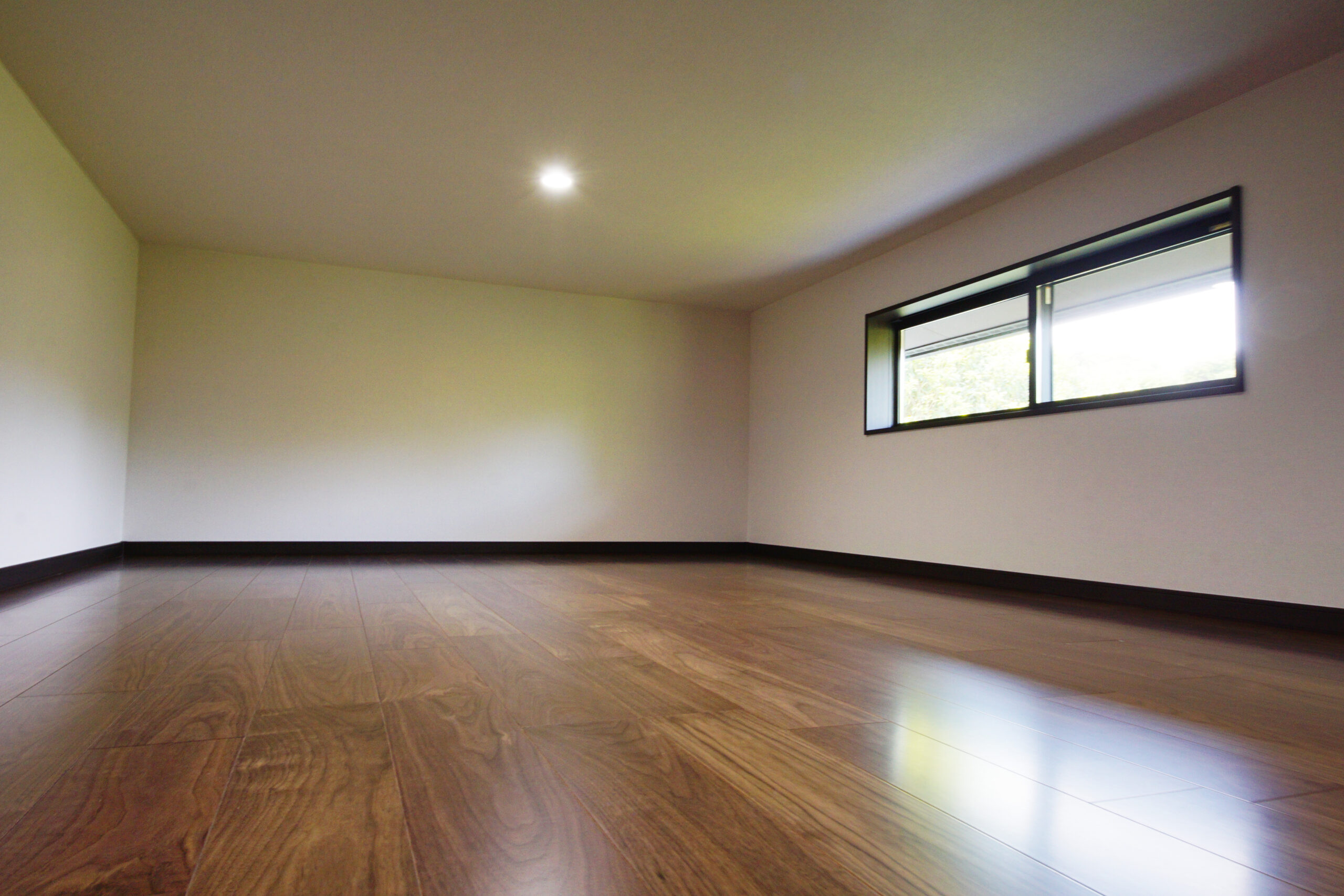 大容量の小屋裏収納