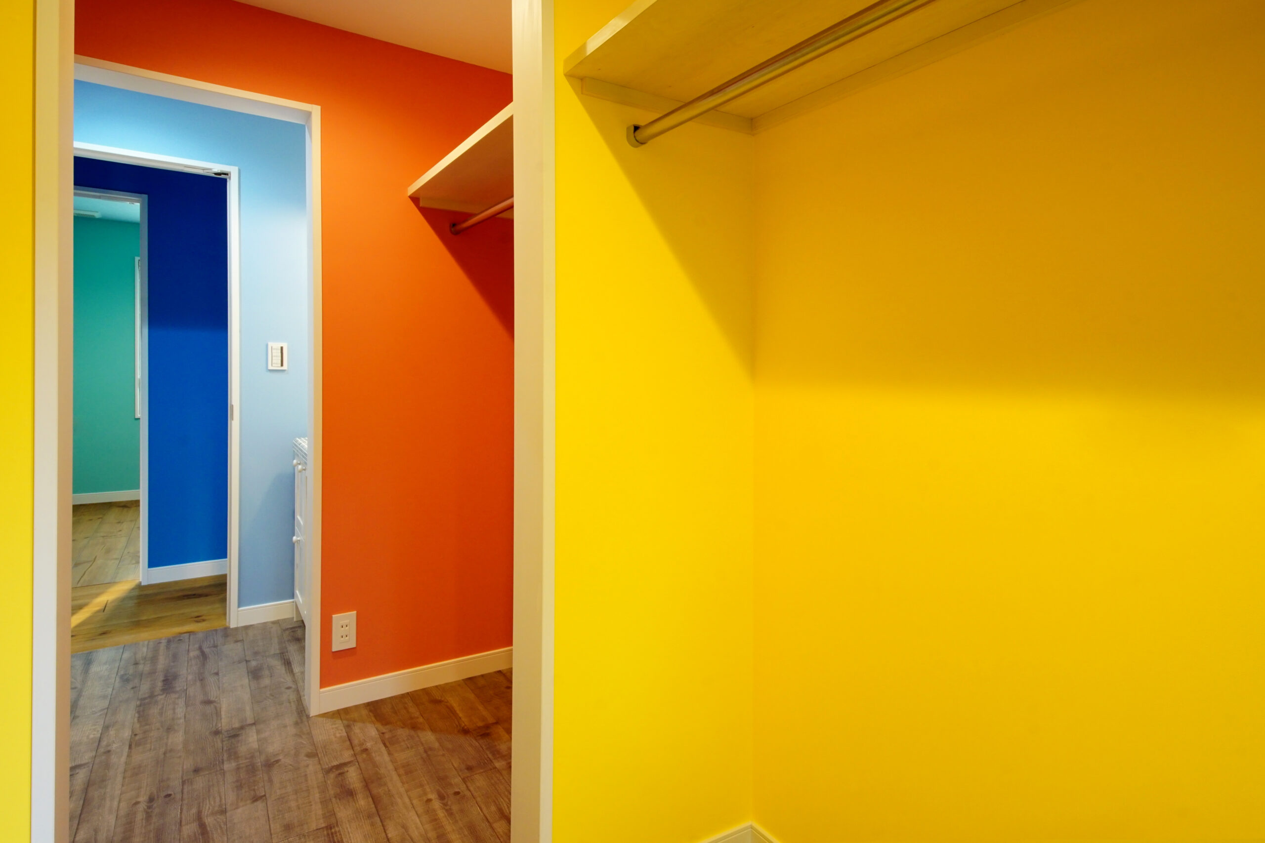 壁紙で遊ぶPOPな色彩