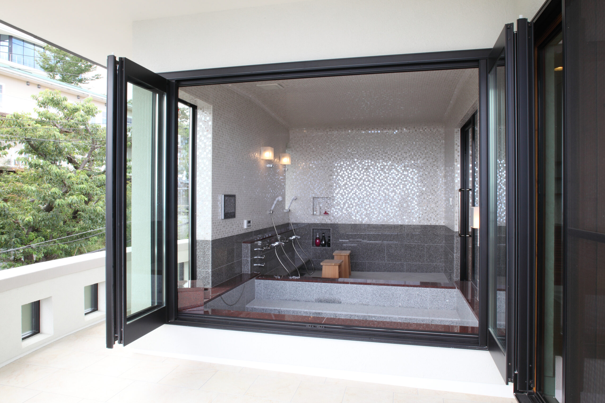 露天気分の浴室