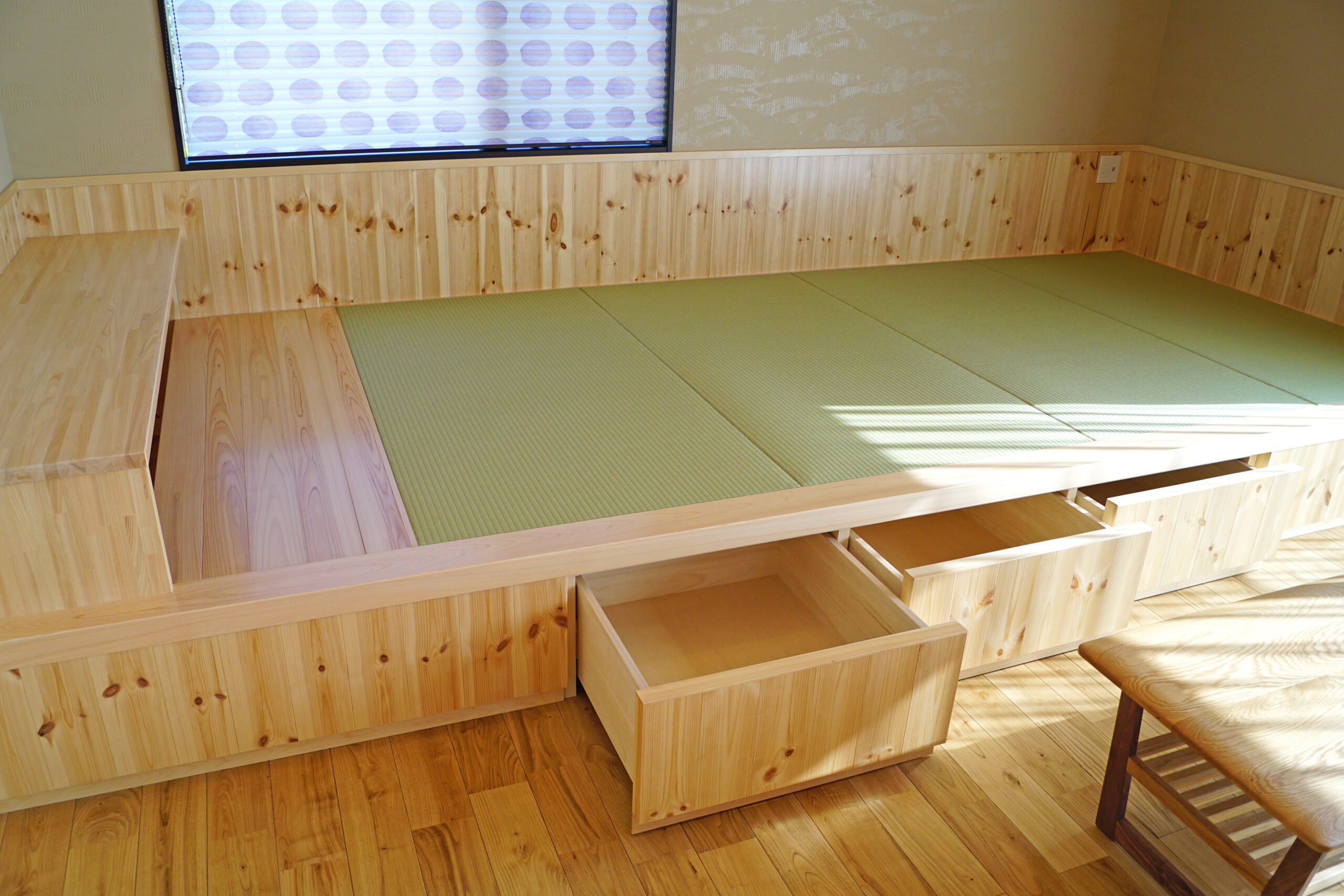 多目的な造作タタミコーナー