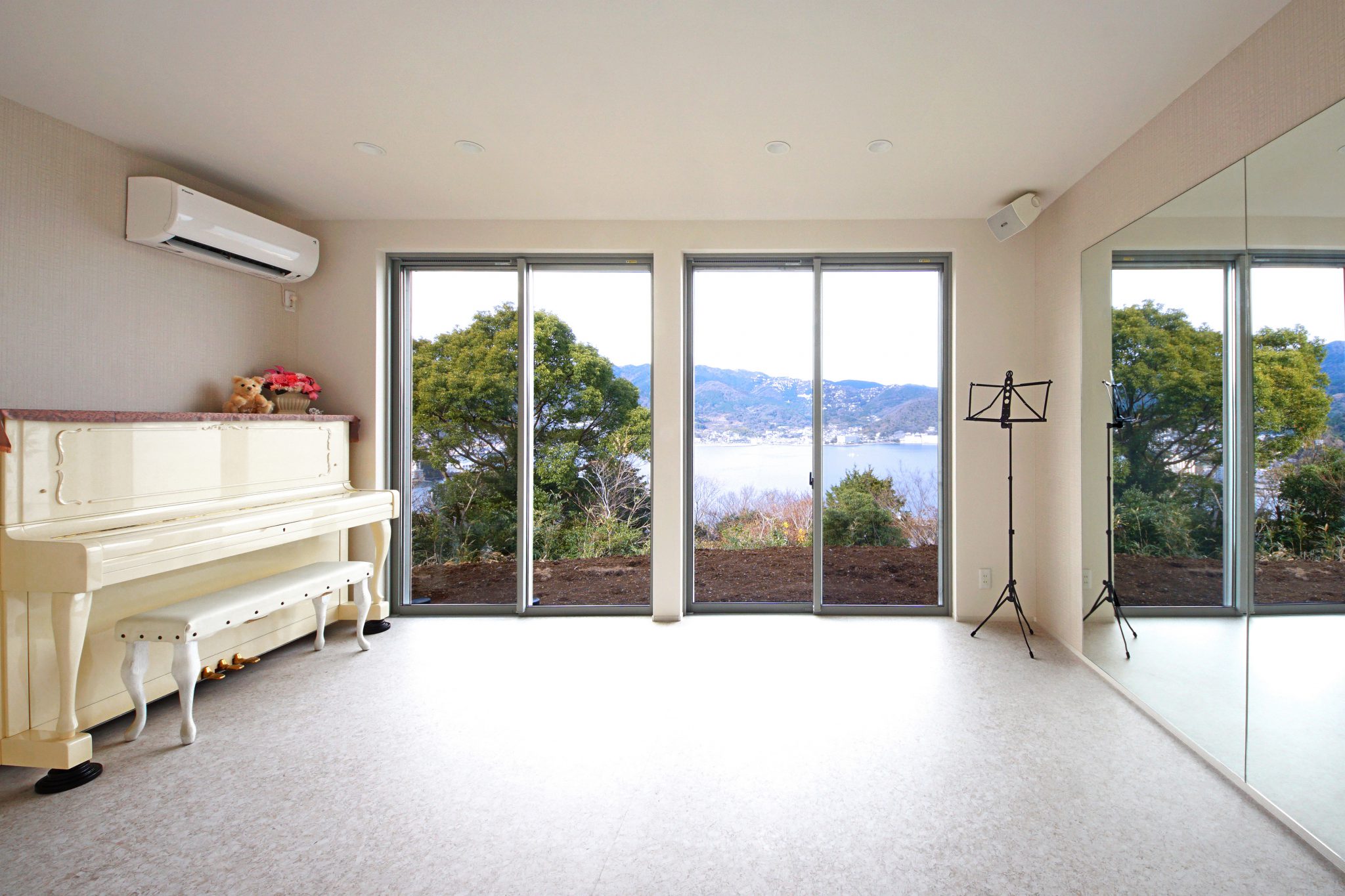 ダンスや音楽など趣味を楽しむ多目的室