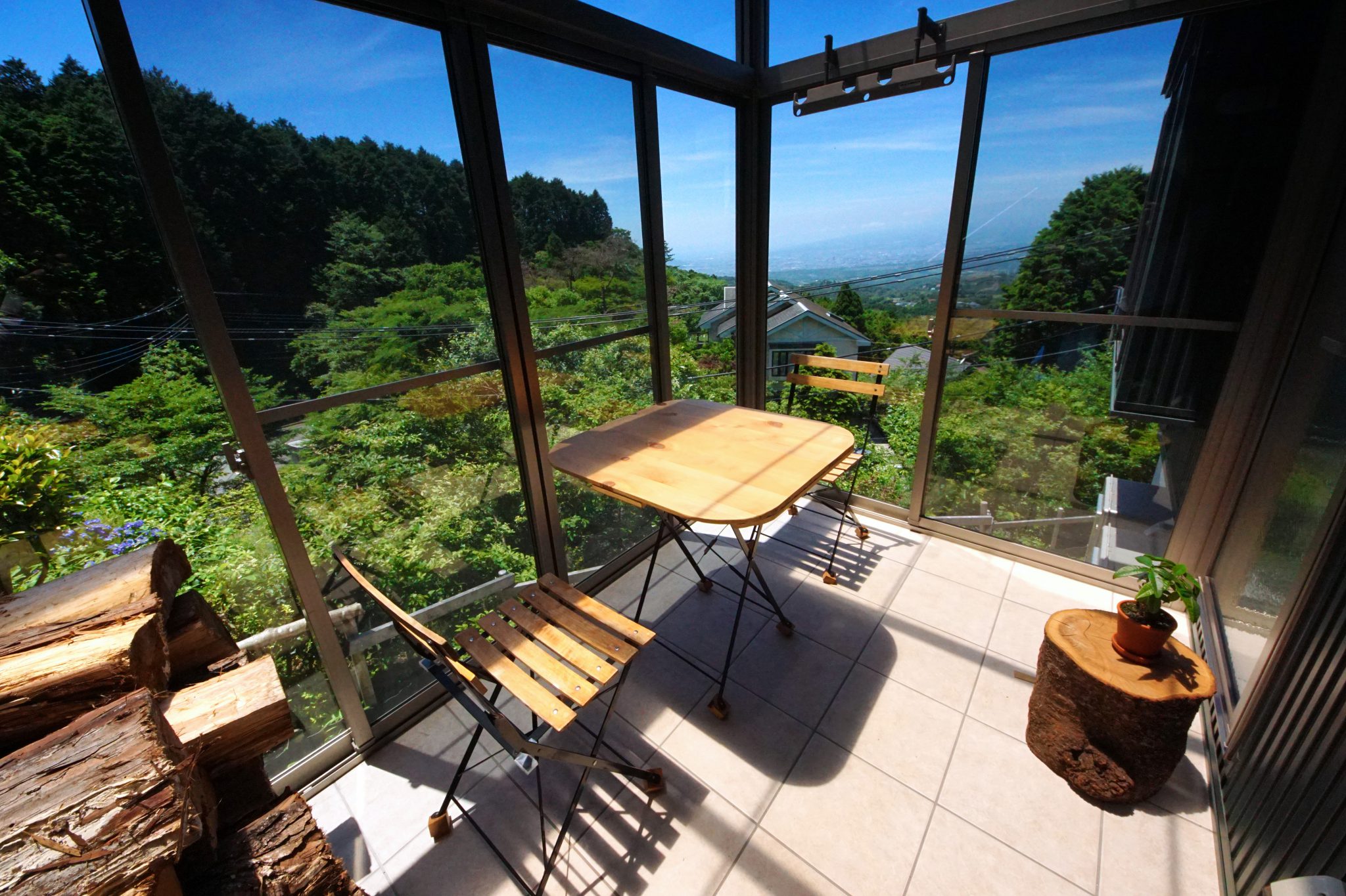 オープンカフェのようなサンルーム